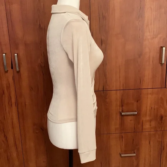 Button Up Ruched Blouse - Picture 4 of 6